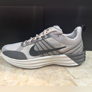 Nike Lunar Roam College Grey Light Orewood Brown Cave Stone Black. New